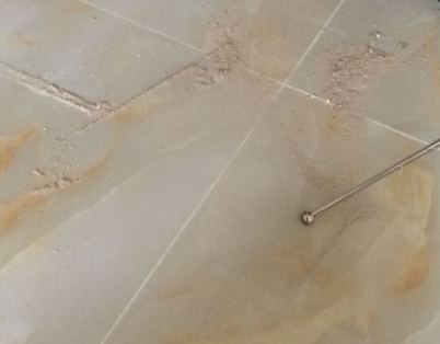 渠县瓷砖空鼓维修公司分享粘合剂选择不当在瓷砖铺贴过程中可能导致以下问题