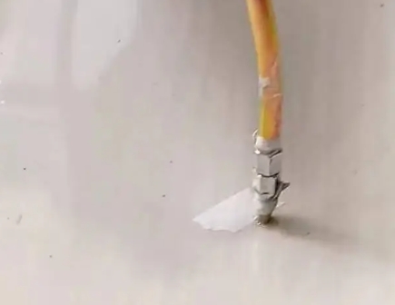 渠县瓷砖空鼓维修公司专业解答在瓷砖铺贴过程中，如果使用的砂料过粗（如全部使用了粗砂），可能会导致以下问题